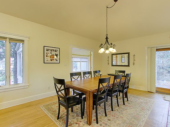 Spacious Dining Room