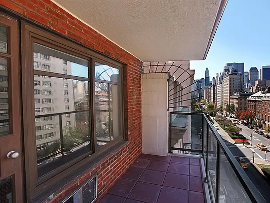 Rented by Sotheby's International Realty | media 2