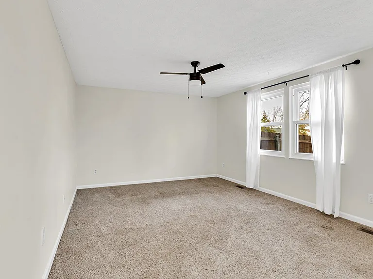 880 Ruskin Dr — Photo 20