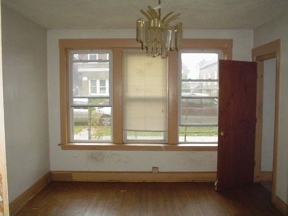 5th image of 2645 S Homan Ave