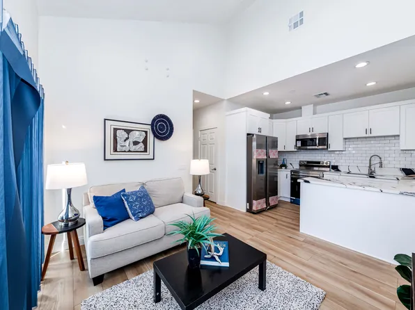 539 W Amerige Ave #B, Fullerton, CA 92832