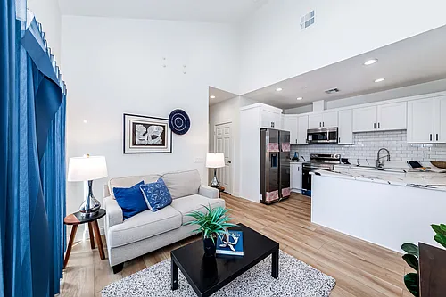 539 W Amerige Ave #B Photo 1