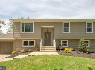 81 Brick Rd, Cherry Hill, NJ 08003