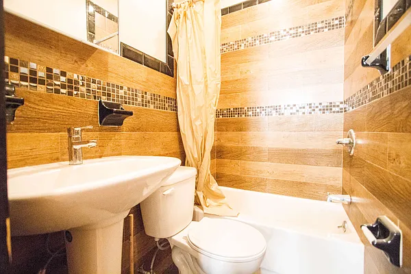 Rented by Nooklyn NYC LLC | media 39