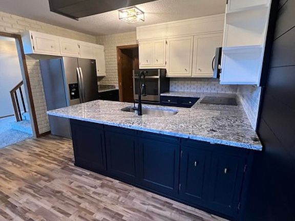 3rd image of 2818 Palmer Dr