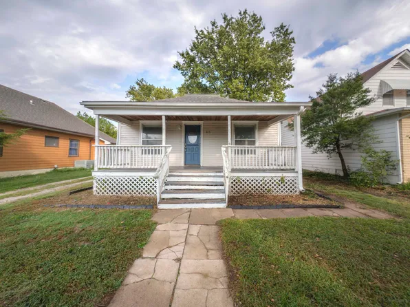 815 N Washington Ave, Wellington, KS 67152