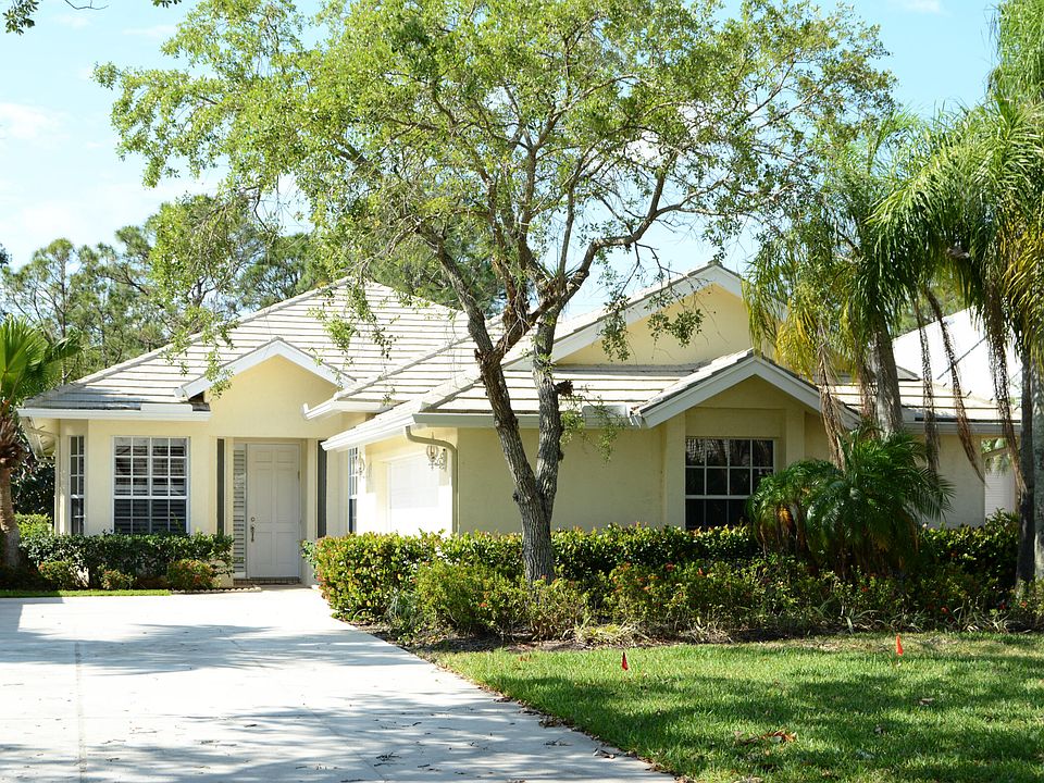 1st image of 9427 Poinciana Court