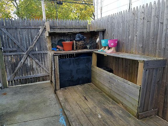 Gardening Station