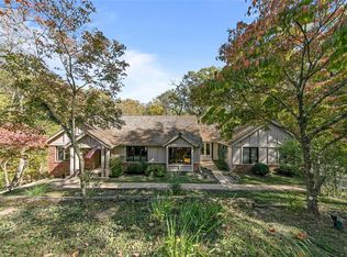 16451 Dapple Gray Ct, CHESTERFIELD, MO 63005