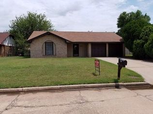 1904 Tyler St, Altus, OK 73521