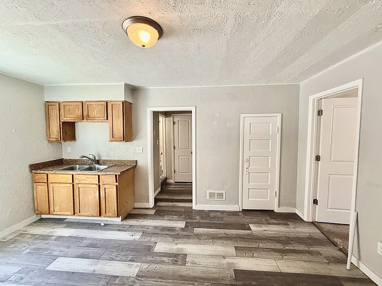 2024 Monroe Blvd #1 — Photo 6