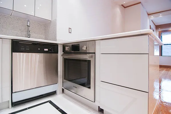 Rented by WAM Partners - William Moses Co. | media 54