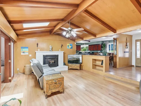 1317 NW Prospect Ave, Grants Pass, OR 97526