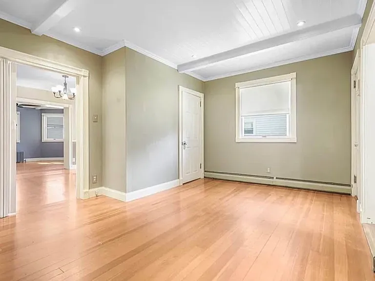 475 Tecumseh St #1B — Photo 2