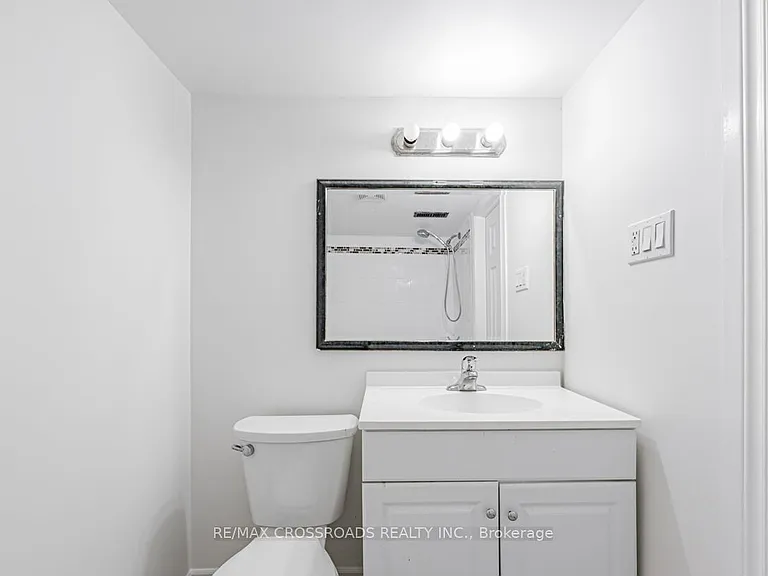 111 Elgin St W — Photo 9