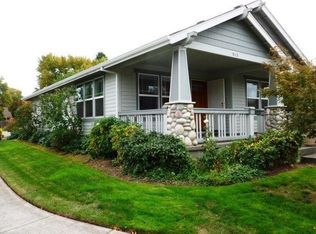 913 Schaefers Ln, Grants Pass, OR 97526