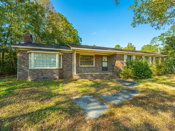 412 W Butternut Rd, Summerville, SC 29483