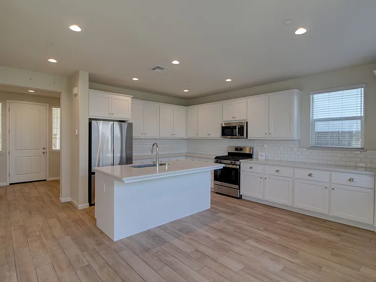 4304 Limelight Way — Photo 3