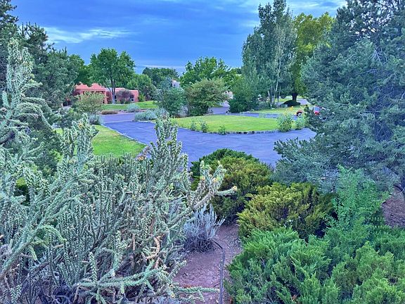 2nd image of 931 Camino Ranchitos NW