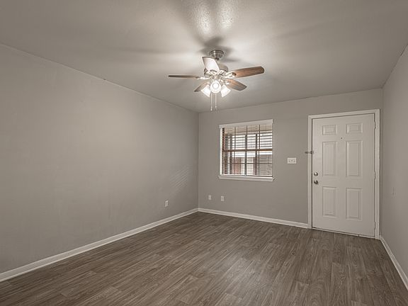 2nd image of 600 Palm St #2