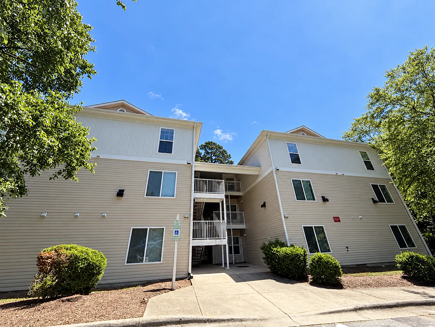 University Commons Condos and Co-Living Rooms — Photo 1