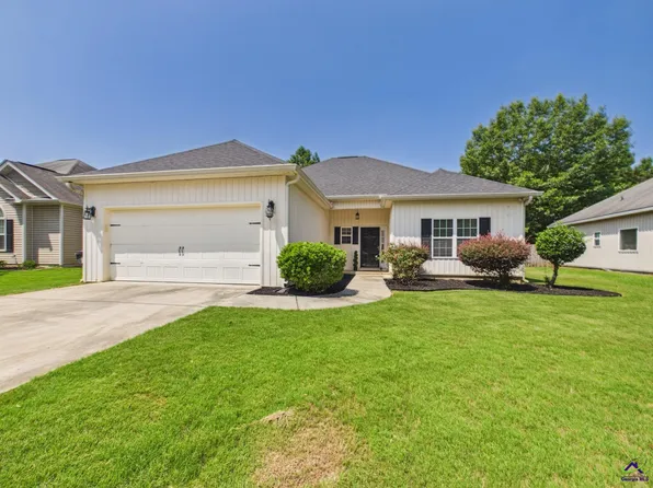 324 Flowing Meadows Dr, Kathleen, GA 31047
