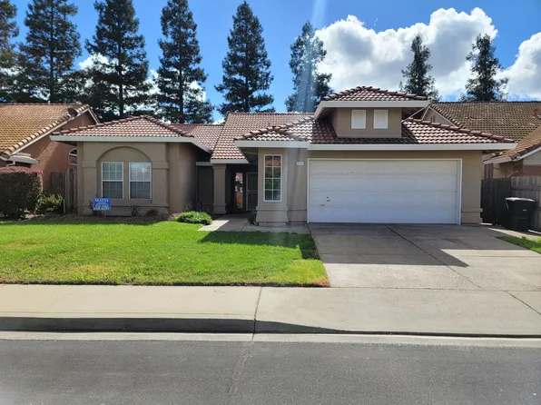 1521 Anconia St, Oakdale, CA 95361