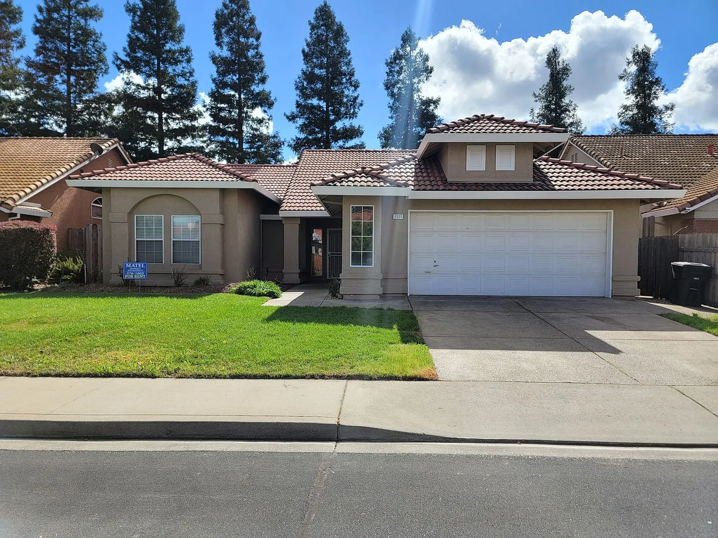 1521 Anconia St photo 1