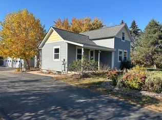 6217 Centerville Rd, Lino Lakes, MN 55038