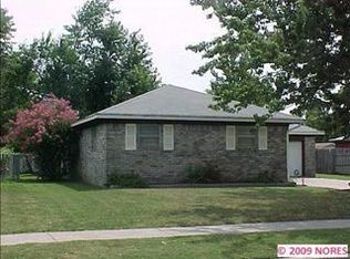 106 W 19th St N, Owasso, OK 74055