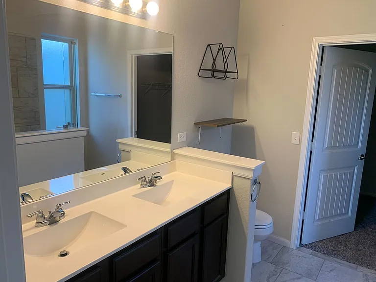 6814 Hibiscus Fls — Photo 12