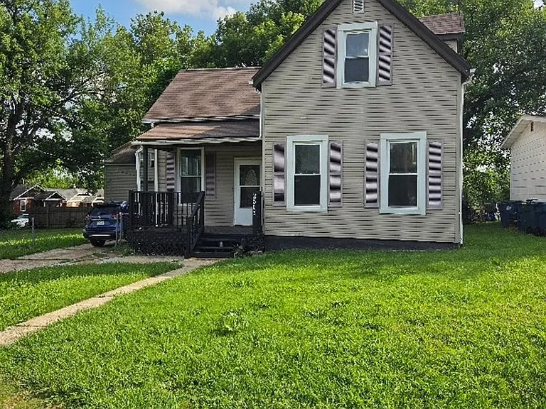 2502 Main St — Photo 8