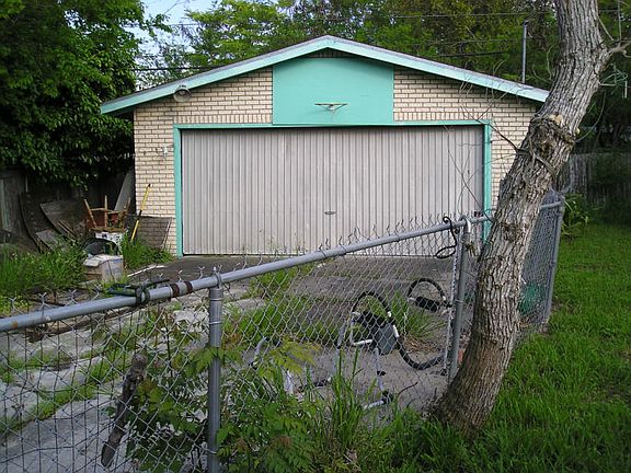 5th image of 773 Chase Dr