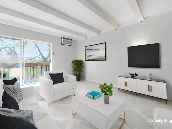 380 Ramsey St APT 1B, Saint Paul, MN 55102