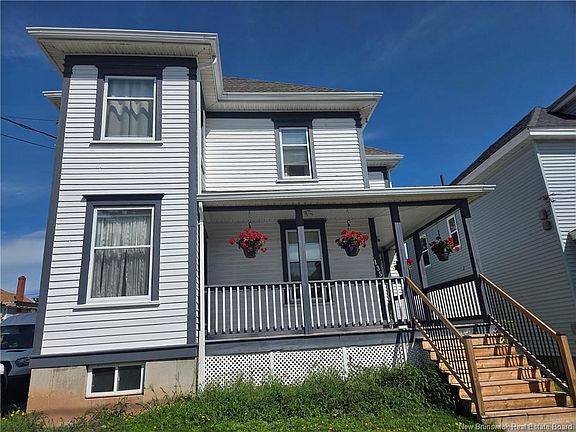 2nd image of 135 Dufferin St