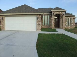 305 San Jose Dr, Mission, TX 78572