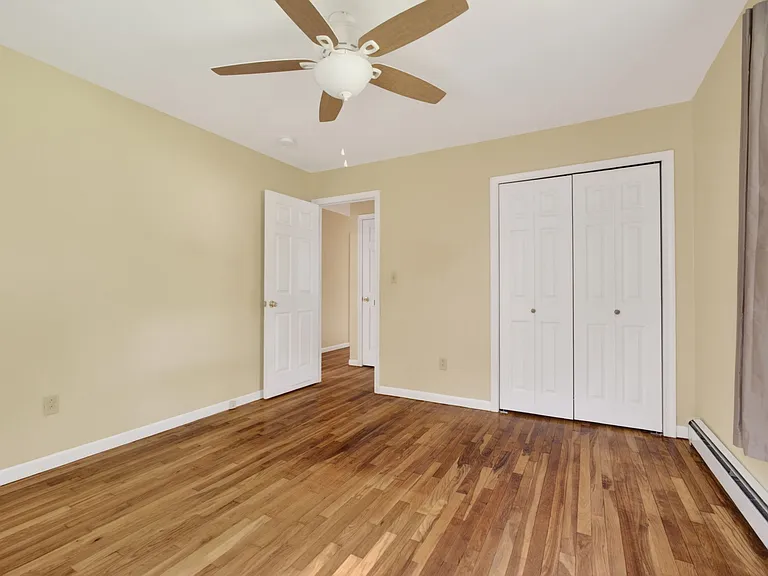 121 Cherry Hill Rd — Photo 22