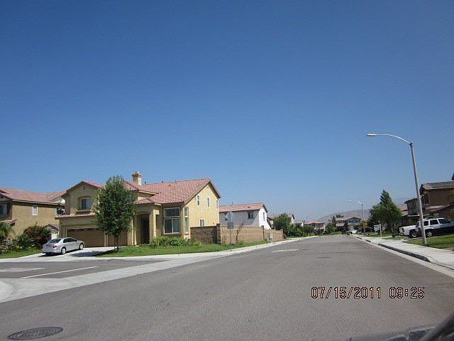 2nd image of 1278 Huckleberry Ln