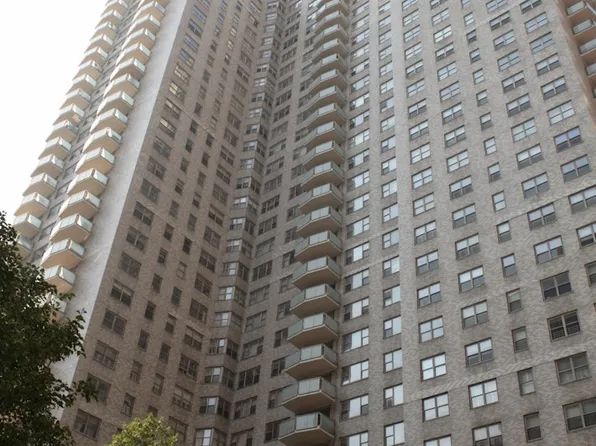 300 East 40th Street 31C image 14 of 15