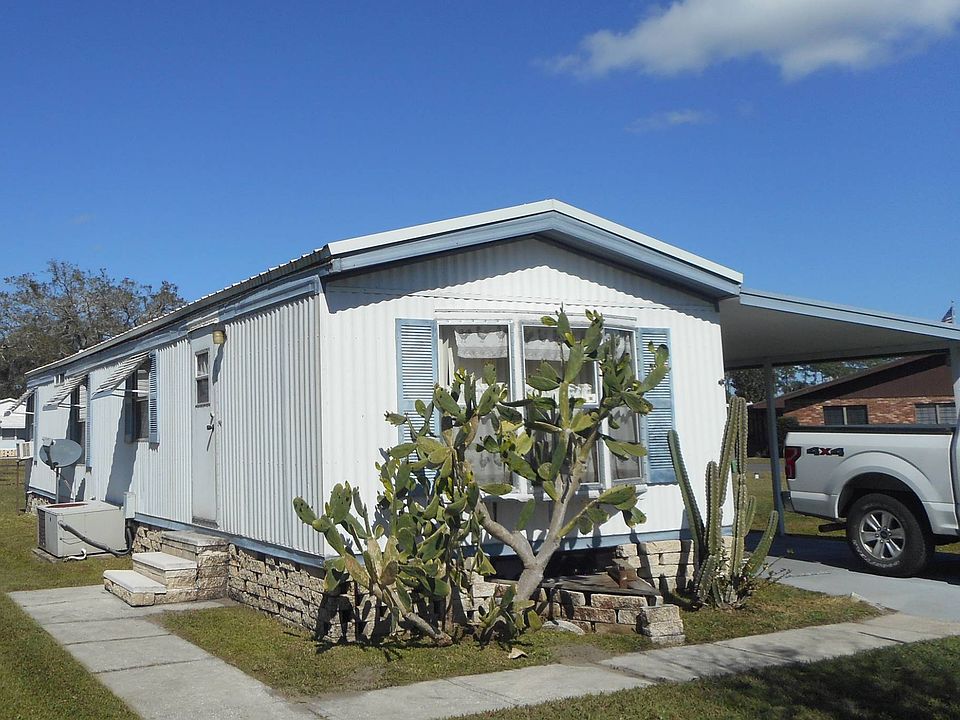 1st image of 204 Iris Dr