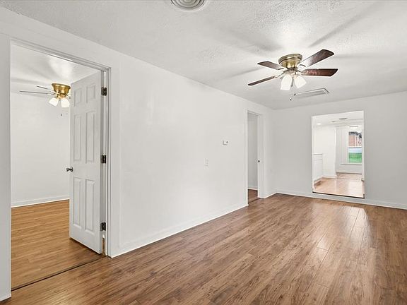 4th image of 187 Buckeye Ave