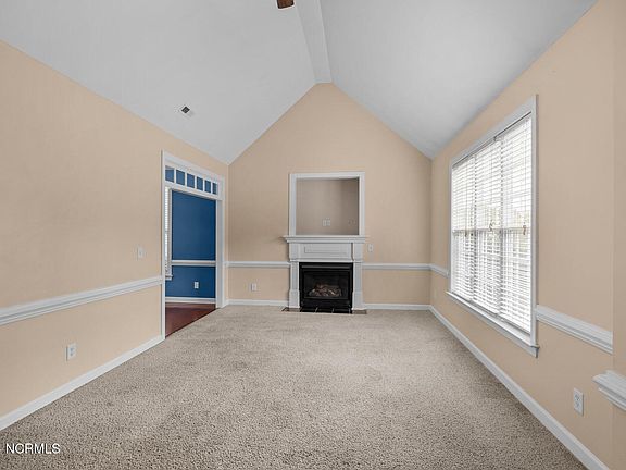 3rd image of 2932 Laylah Drive