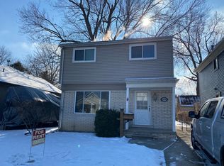 22026 Rosedale St, Saint Clair Shores, MI 48080