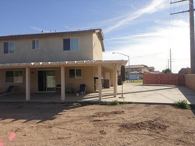 2nd image of 709 Maple Ct