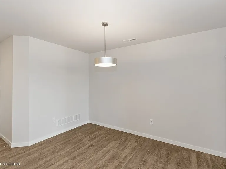 2229 Saint Andrews Dr — Photo 10