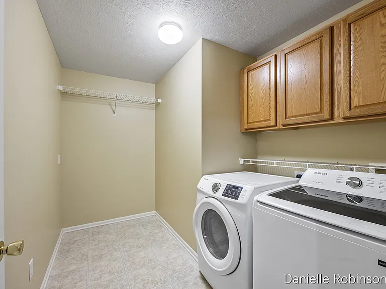 1796 Grand Ridge Ct NE — Photo 11
