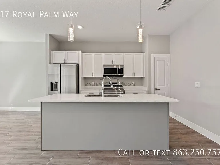 317 Royal Palm Way — Photo 18