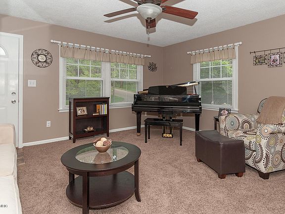2nd image of 2307 Benton Ave