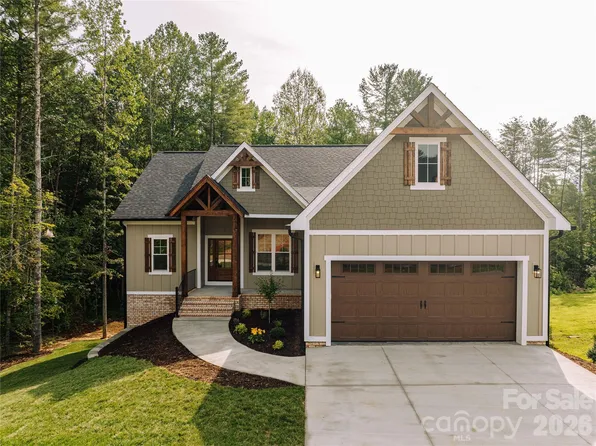 2031 Piper Ridge Dr, Lenoir, NC 28645