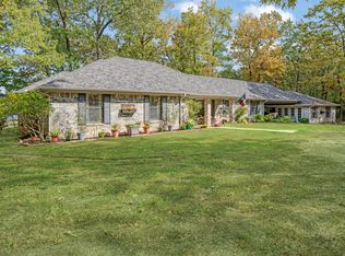 717 Hidden Lake Dr, Powderly, TX 75473